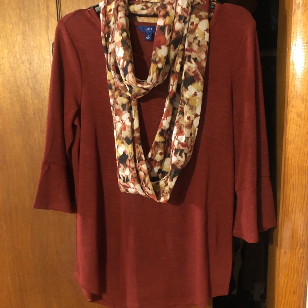 Reddish-orange quarter length shirt & scarf